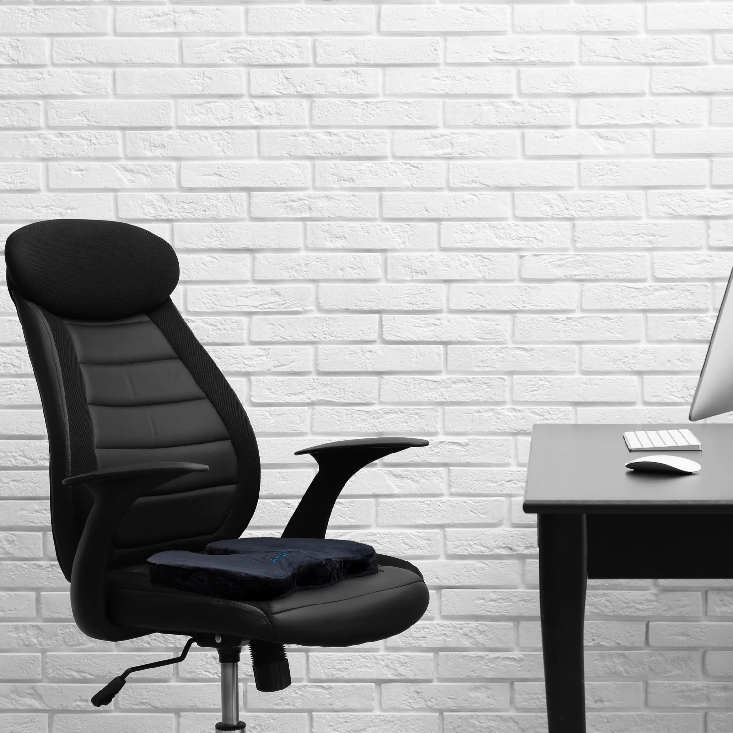 Orthopädisches Sitzkissen In Schwarz 5 Orthopädisches Sitzkissen In Schwarz – Bild 5