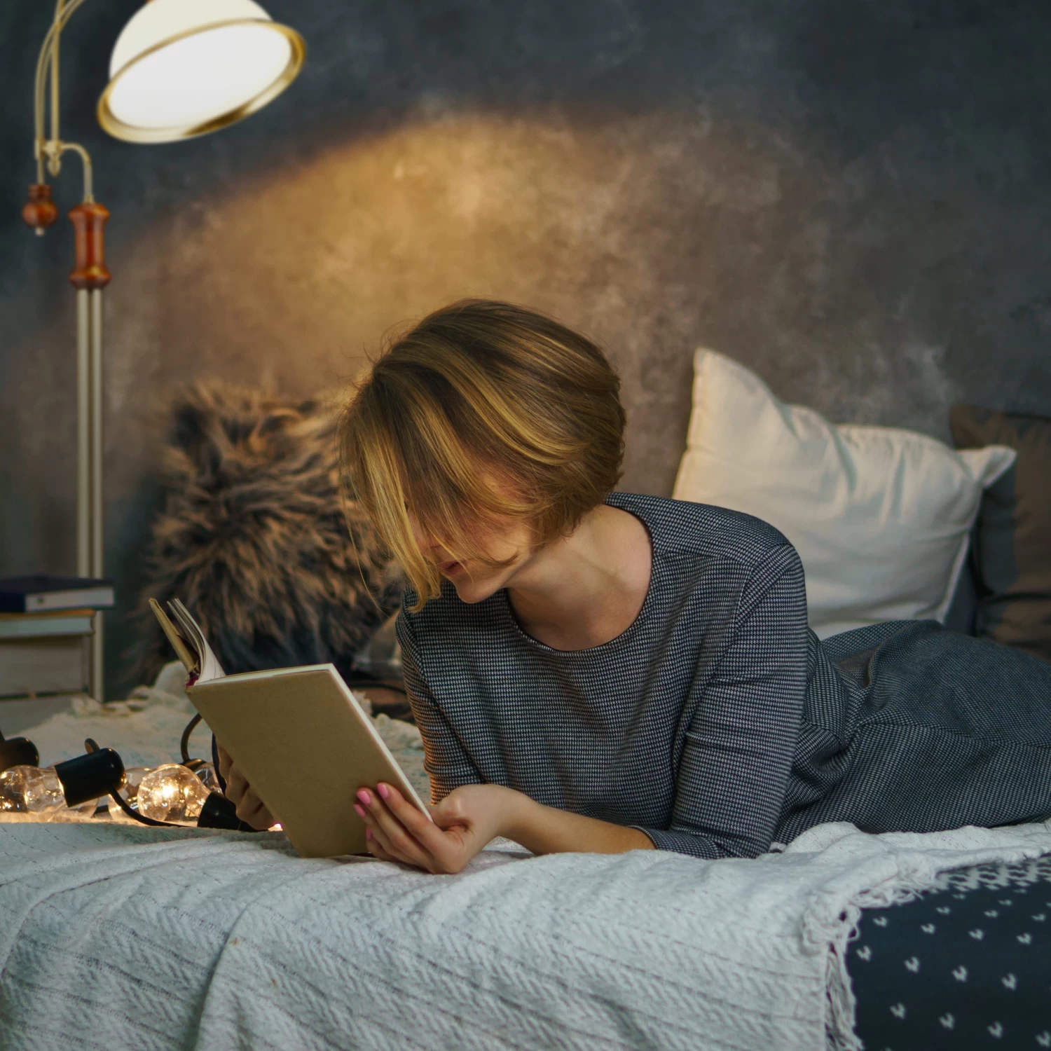 Stehlampe In Gold/Braun - (B)40 X (H)166 X (T)36 Cm 5 Stehlampe In Gold/Braun - (B)40 X (H)166 X (T)36 Cm – Bild 5